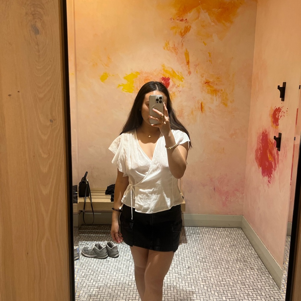 aritzia white wrap top